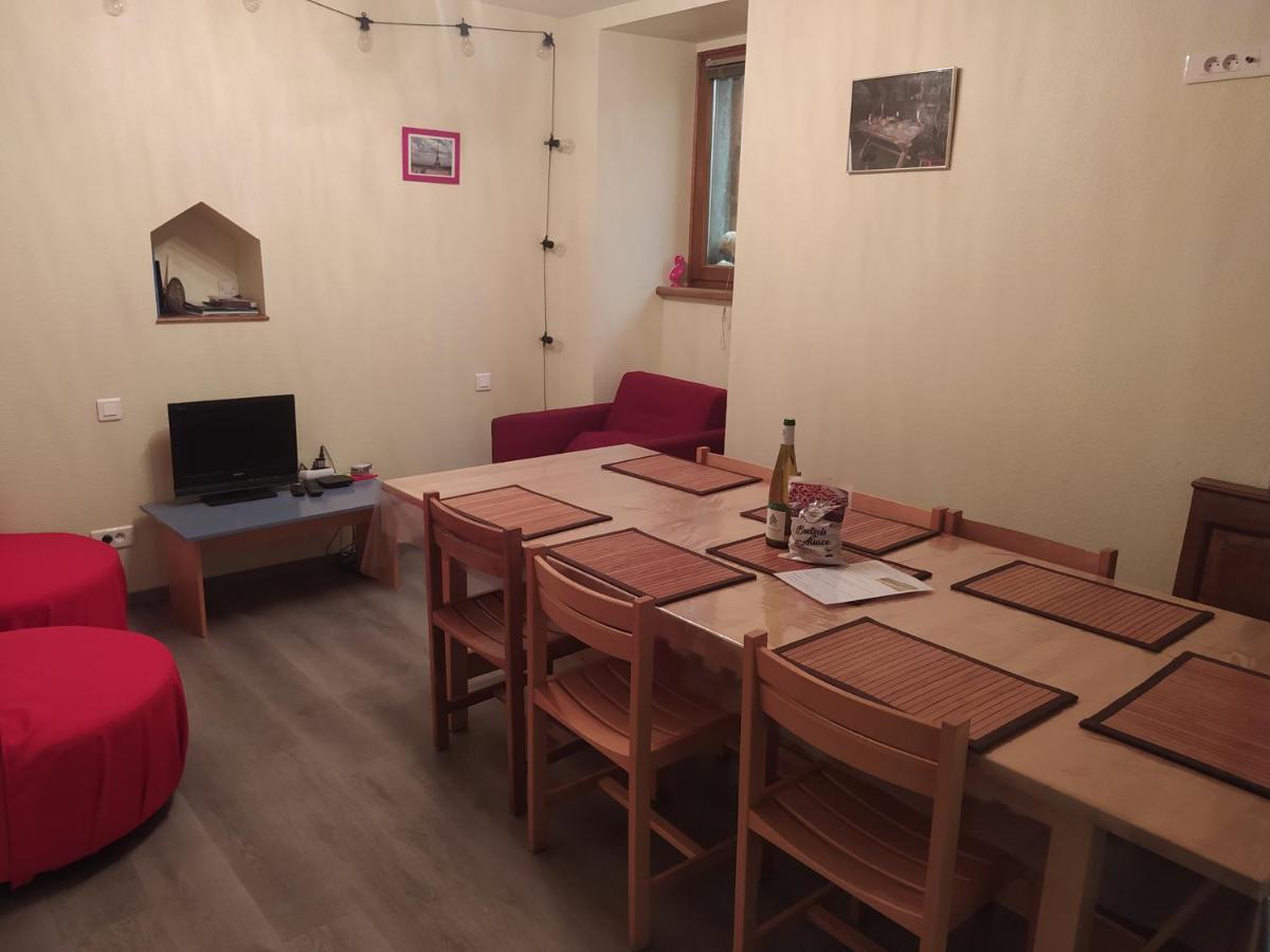 Chey Mybam, Agreable Maison Au Centre De Selestat Vila Exterior foto